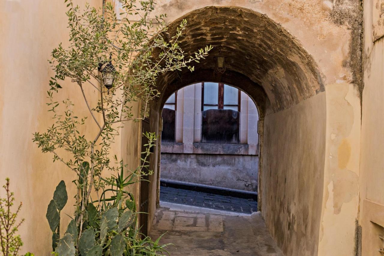 La Dimora Sotto Le Stelle Villa โนโต ภายนอก รูปภาพ